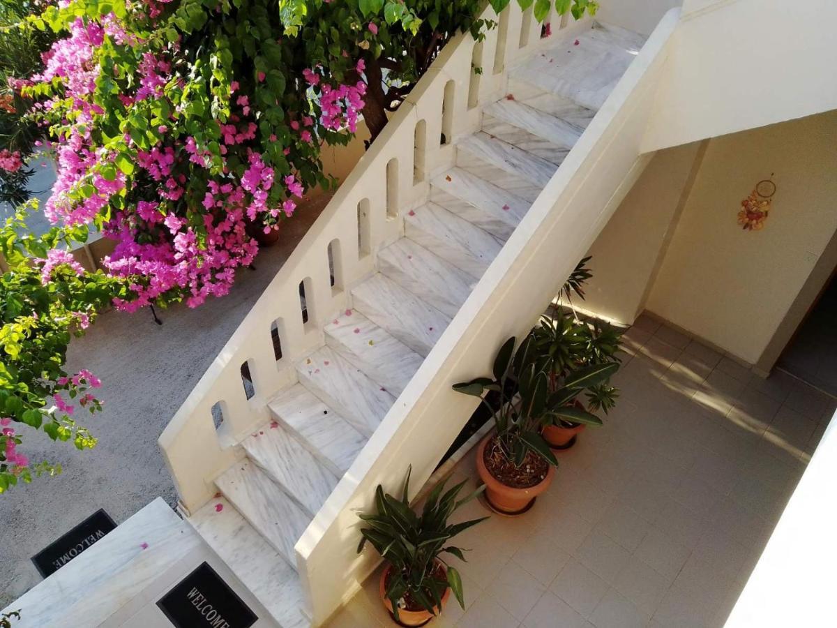 Irini Apartments Platanés エクステリア 写真