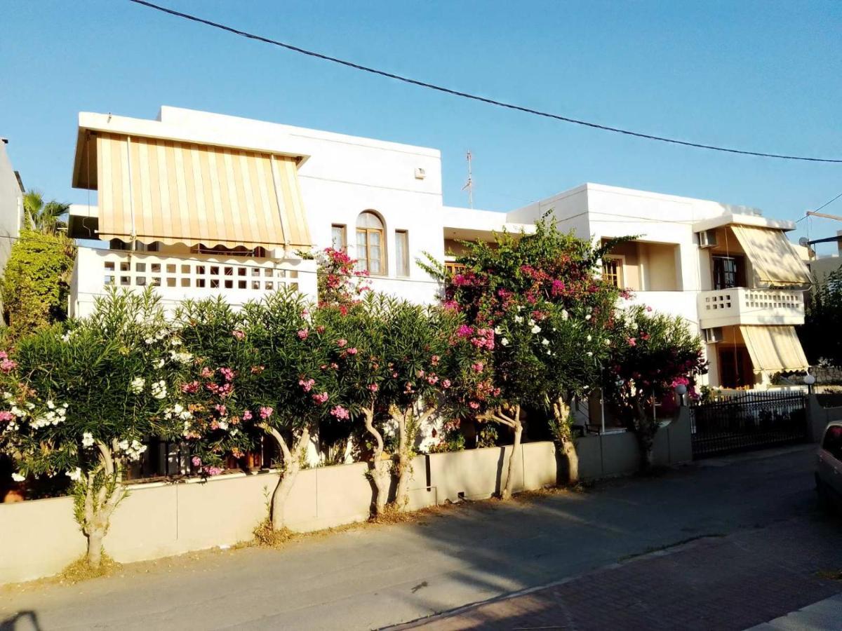 Irini Apartments Platanés エクステリア 写真