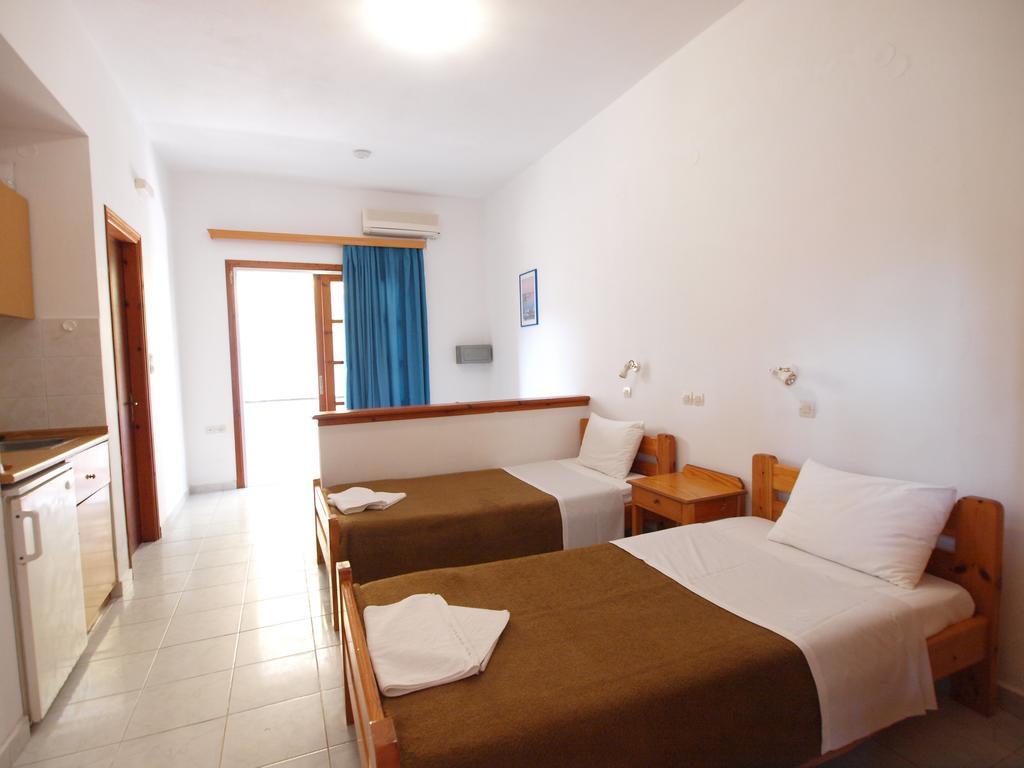 Irini Apartments Platanés エクステリア 写真